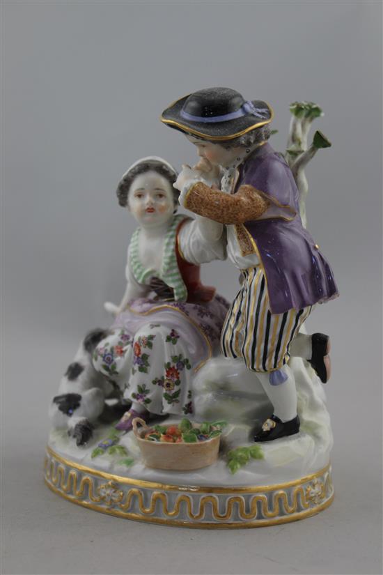 A Meissen gallant group, late 19th / early 20th century, 15.5cm, slight losses